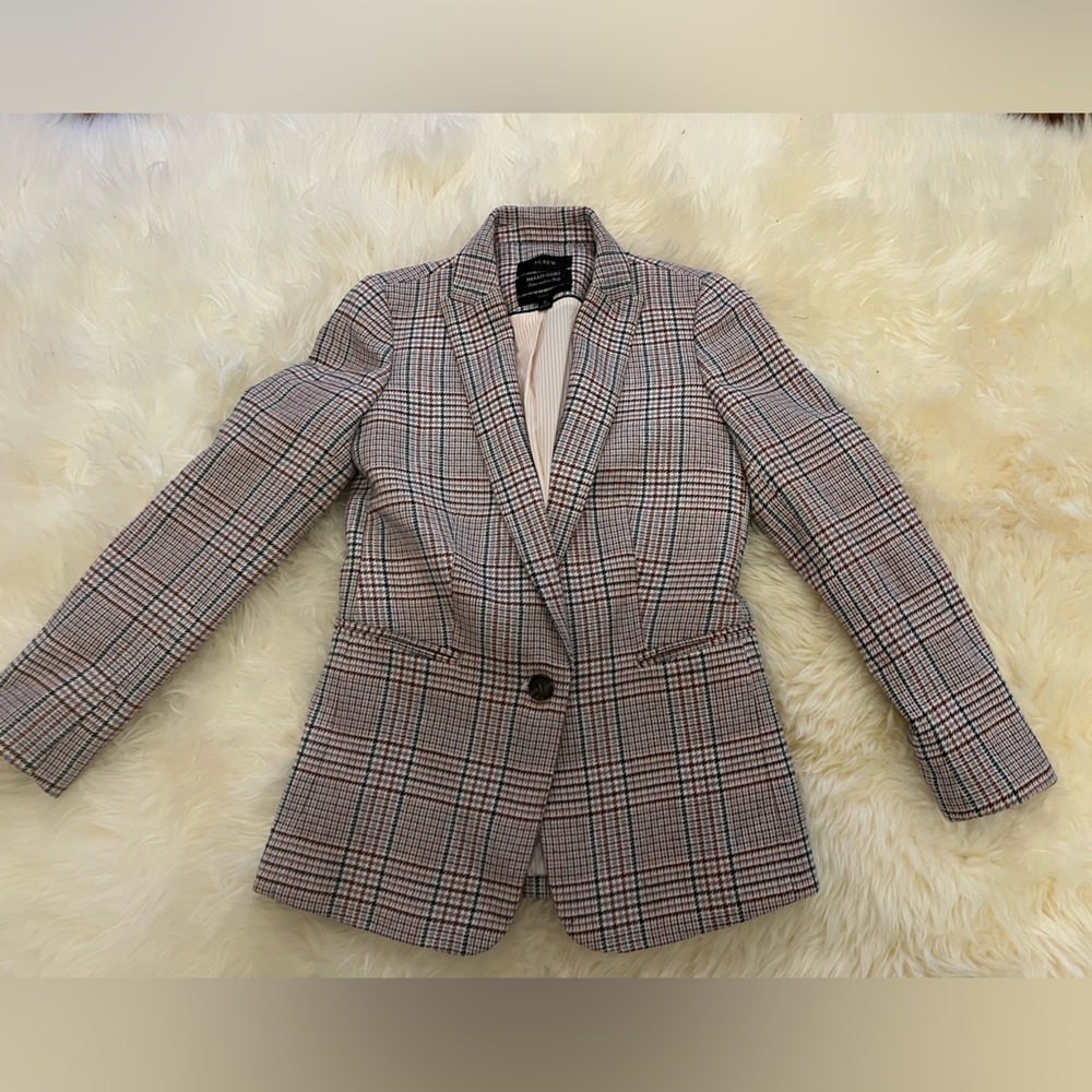 J crew 
Fabric from Italy 
PARKE fit size 0